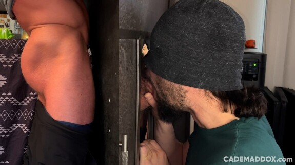 Masked gay bear worshipping Cade Maddox's huge dick at the gloryhole