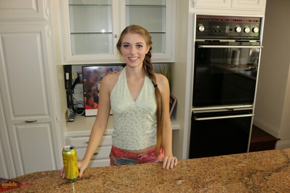 First time Alyce Anderson strips naked on the kitchen counter to share her pussy