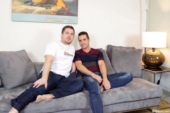 Los aficionados gay Andrew Strong y Marko Lebeau tienen sexo anal extremo en el sofá