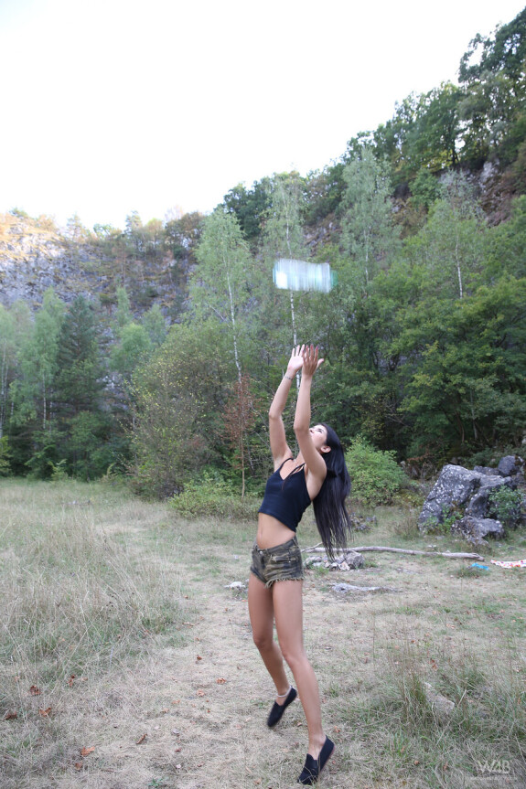 Skinny Czech teen Lady Dee pissing and posing butt naked in beautiful nature