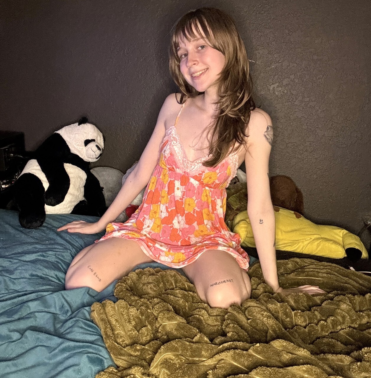 Sexy newbie youngsterager Teensy Bella poses seductively in her nightgown