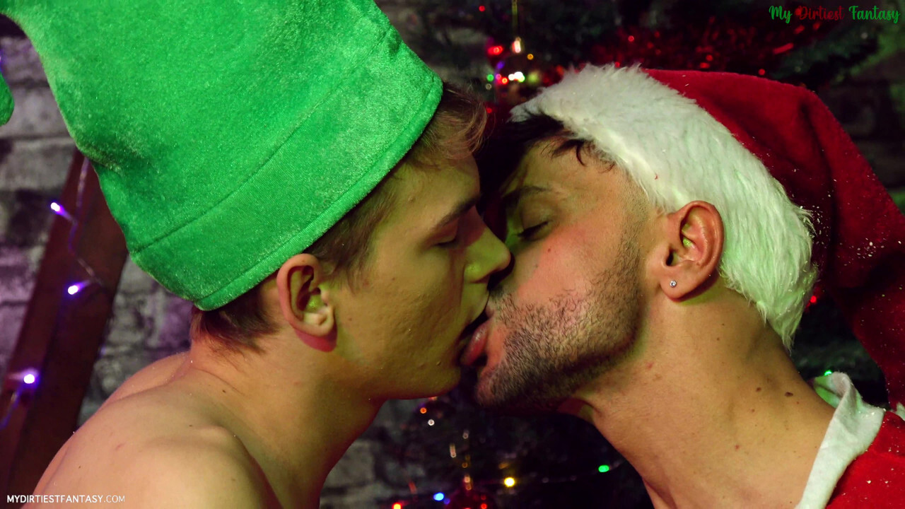 Muscular gay Leo Marco andamp; his partner have doggystyle anal sex on Christmas