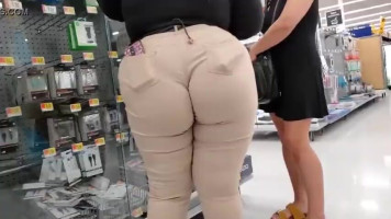 Huge wedgie worker