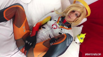 Amber Sonata as Mercy Overwatch Uniform Sex papa(Solo)