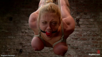 Hogtied suspended MILF pussy vibed