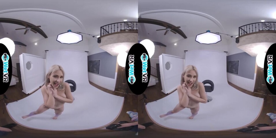 WETVR Photo Shoot Turns into Fuck Session in VR