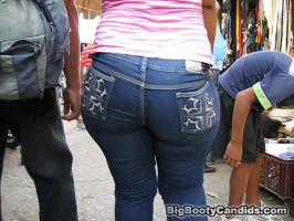 Angelic large booty complain in very tight blue denims noticed via way of means of a voyeurist