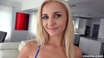 Property Sex blue-eyed Estate Agent Jade Amber is sucking at the knees