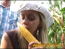 Shameless Southern newbie receives properly banged at the cornfield