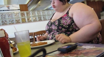 Nice to observe how a fats as hell BBW Luna is ingesting withinside the restaurant