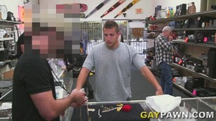 Lo studio Gay Pawn mostra una scena di seduzione omosessuale di altissimo livello