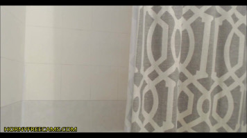 Watch Milf Shaving Her Pussy And Legs In Shower