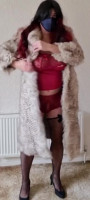 Eva_Red1977 Crossdresser E-cup knockers furcoat bra