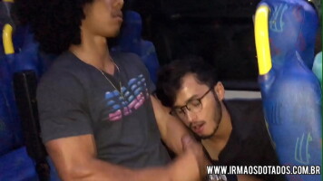 BOQUETE PRO NEG&Atilde;O NO &Ocirc;NIBUS