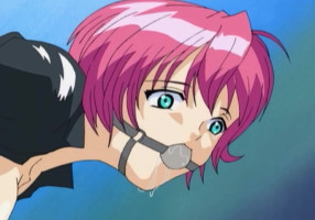 Mignonne aux cheveux roses dans un film d'animation porno hentai BDSM cool