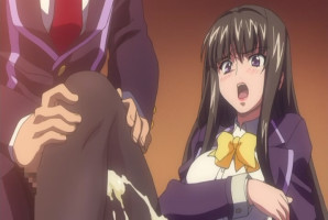 Primer disfrute sexual para una encantadora colegiala hentai